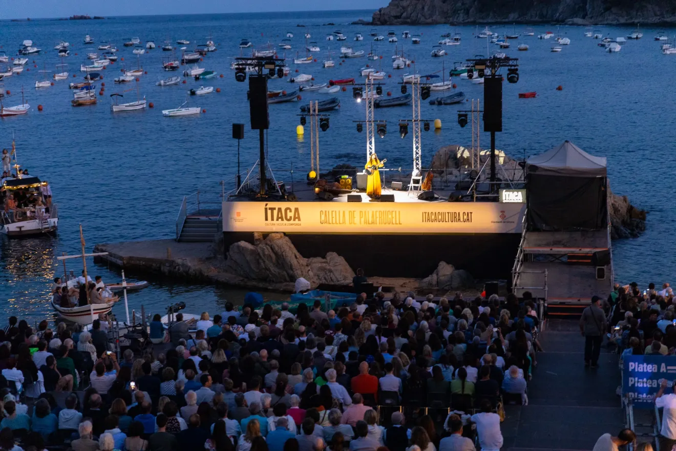 Sílvia Pérez Cruz a Calella | © Núria de la Cruz Sílvia Pérez Cruz a Calella | © Núria de la Cruz
