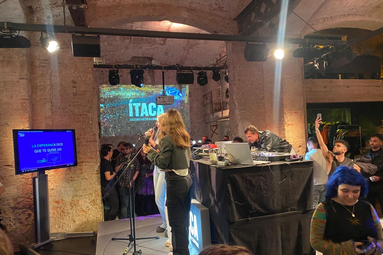 Festa ÍTACA, a la Fàbrica Moritz Festa ÍTACA, a la Fàbrica Moritz